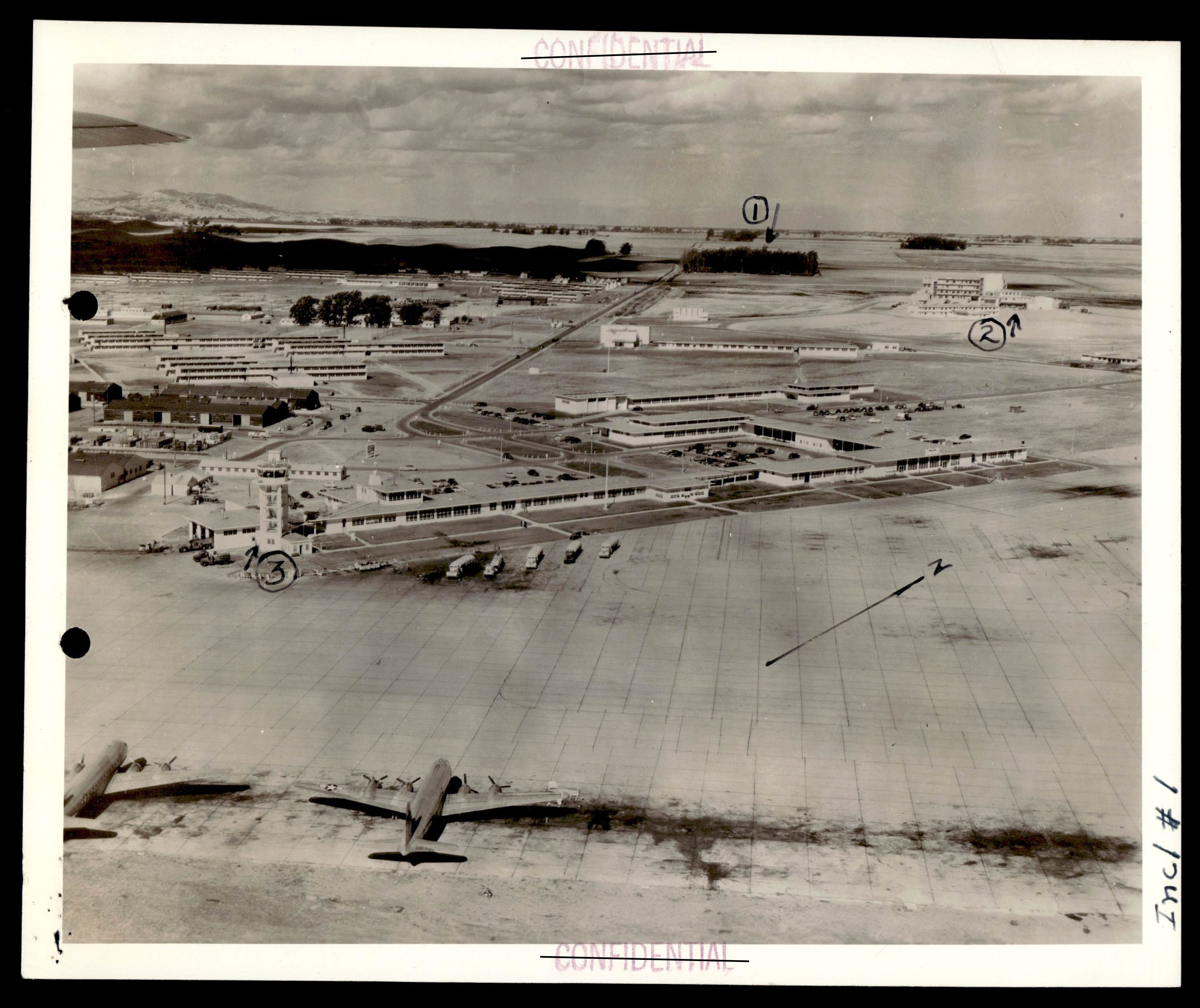 Aerial photograph of an airbase, likely Fairfield-Suisun Air Force Base, with annotations.